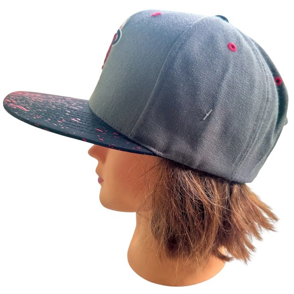 RARE! Miami Heat Mitchell & Ness‎ Snap Back Grey with Flamed Bill Hat /Cap NBA - Picture 7 of 12